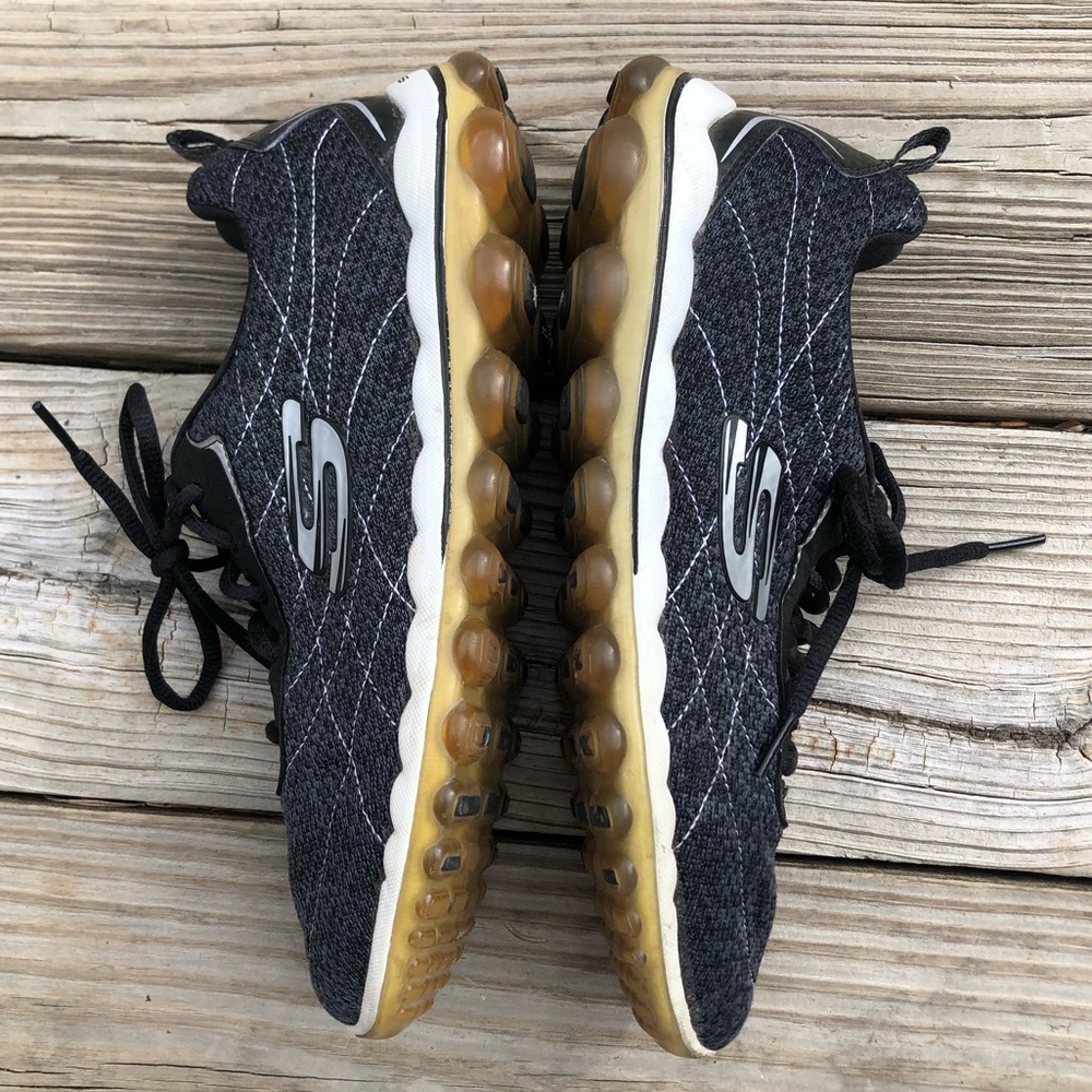 Sketchers womens size 9 black athletic shoes. - Picture 7 of 9
